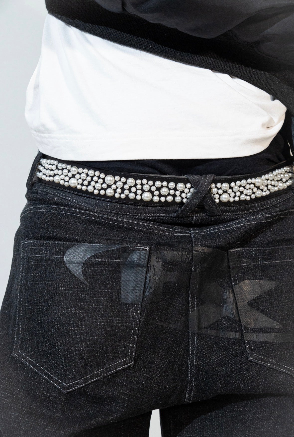 Noir Pearl Stud Belt